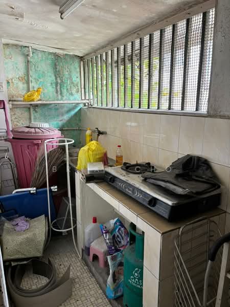 Rumah Teres 1 Tingkat untuk Dijual di Seksyen 17 (Petaling Jaya) - Bryan Cho - Kitchen - PropertyGuru.com.my