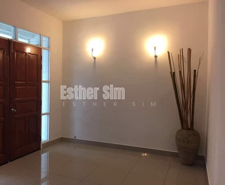 Rumah Berkembar untuk Dijual di Gelugor (Penang) - Esther Sim - Entrance - PropertyGuru.com.my