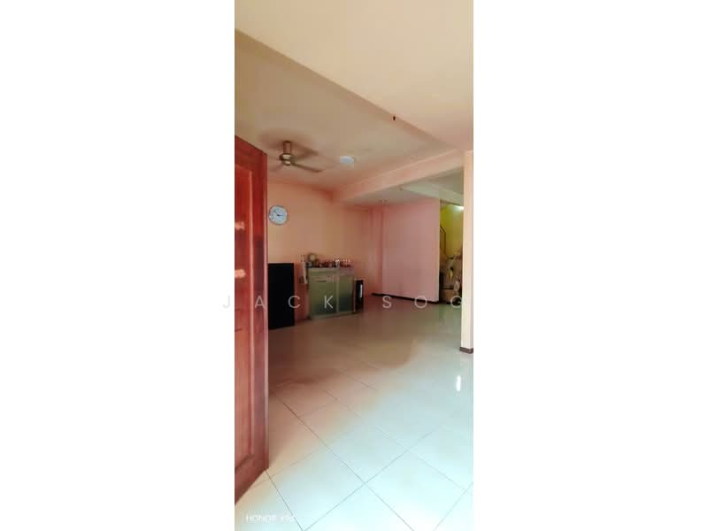 Rumah Teres 2 Tingkat untuk Dijual di Taman Damai Utama (Bandar Kinrara) - Jack Soo - Living Room - PropertyGuru.com.my