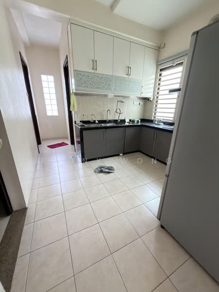 3-storey Terraced House for Sale in Taman Desa Green (Jelutong) - Fanny Wong - Kitchen - PropertyGuru.com.my