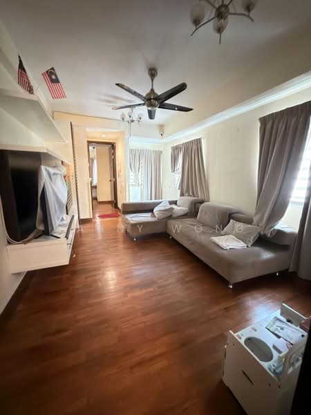 3-storey Terraced House for Sale in Taman Desa Green (Jelutong) - Fanny Wong - Living Room - PropertyGuru.com.my