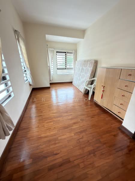 3-storey Terraced House for Sale in Taman Desa Green (Jelutong) - Fanny Wong - PropertyGuru.com.my