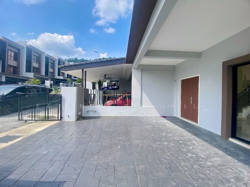 Rumah Teres 3 Tingkat untuk Dijual di Ampang (Selangor) - Effendy Shohaili - Exterior - PropertyGuru.com.my