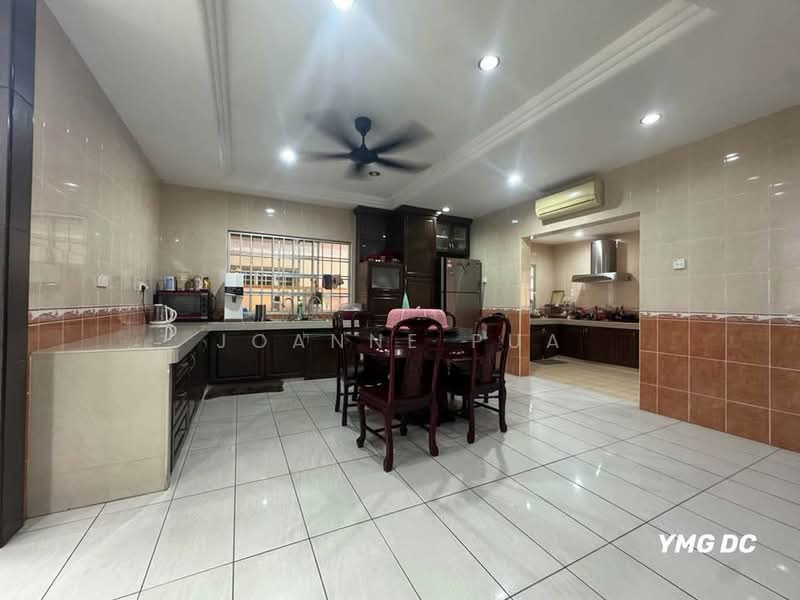 Semi-Detached House for Sale in Bandar Bukit Tinggi (Klang) - Joanne Pua - Kitchen - PropertyGuru.com.my