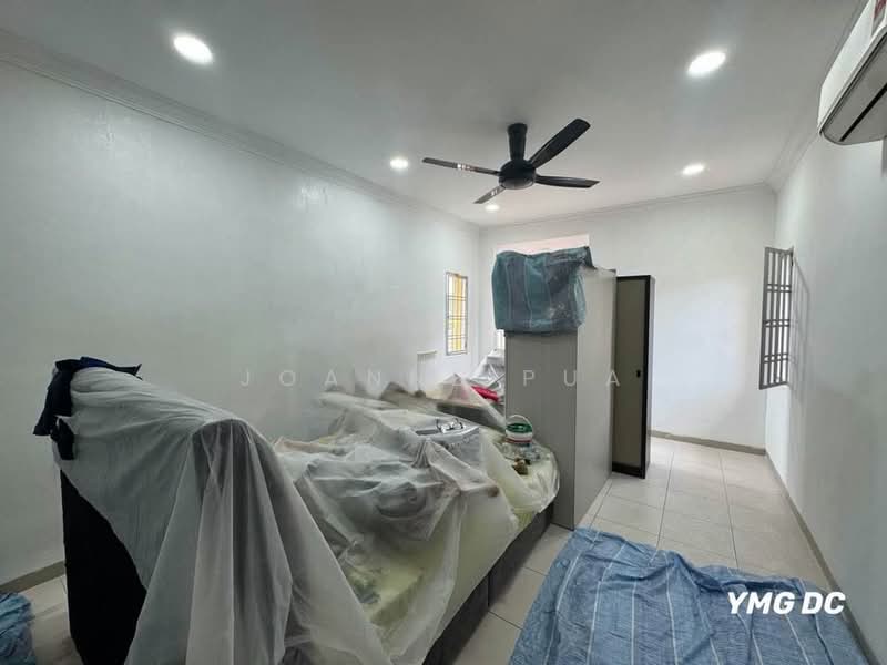 Semi-Detached House for Sale in Bandar Bukit Tinggi (Klang) - Joanne Pua - Bedroom - PropertyGuru.com.my