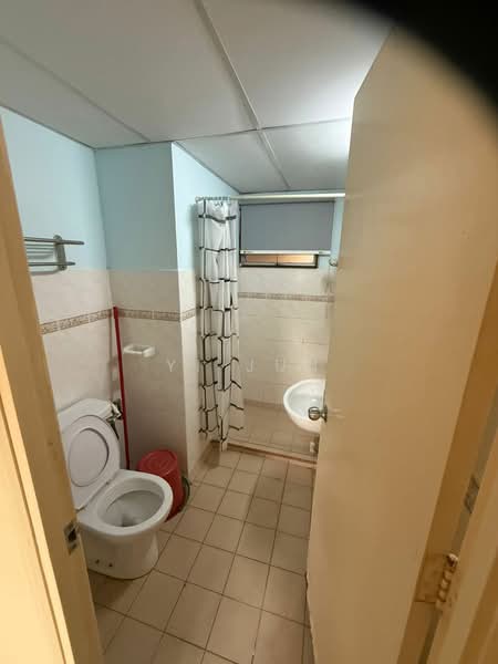 Pangsapuri untuk Disewa di Pangsapuri Saraka - Yi Jun - Bathroom - PropertyGuru.com.my