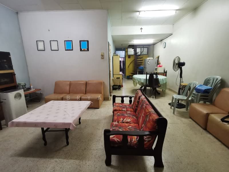Rumah Teres 1.5 Tingkat untuk Dijual di Taman Kajang Jaya (Kajang) - Bryan Cho - Living Room - PropertyGuru.com.my