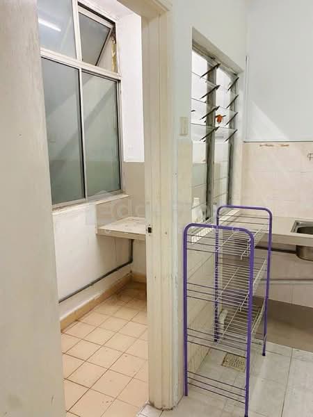 Pangsapuri untuk Dijual di Bistari Impian Apartment - Pauline Ng - Kitchen - PropertyGuru.com.my