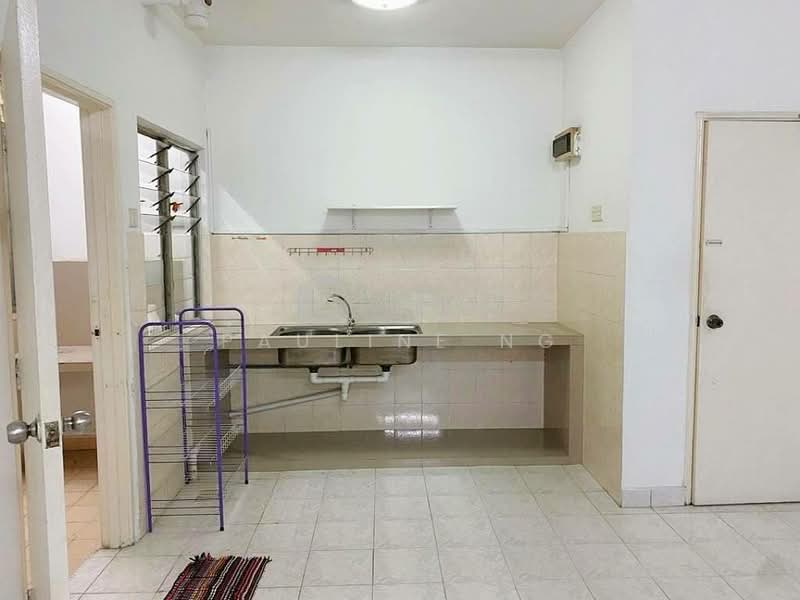 Pangsapuri untuk Dijual di Bistari Impian Apartment - Pauline Ng - Kitchen - PropertyGuru.com.my