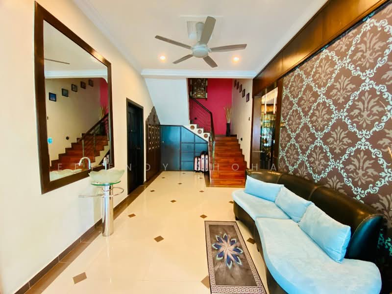 Rumah Teres 2.5 Tingkat untuk Dijual di Ampang (Selangor) - Effendy Shohaili - Living Room - PropertyGuru.com.my
