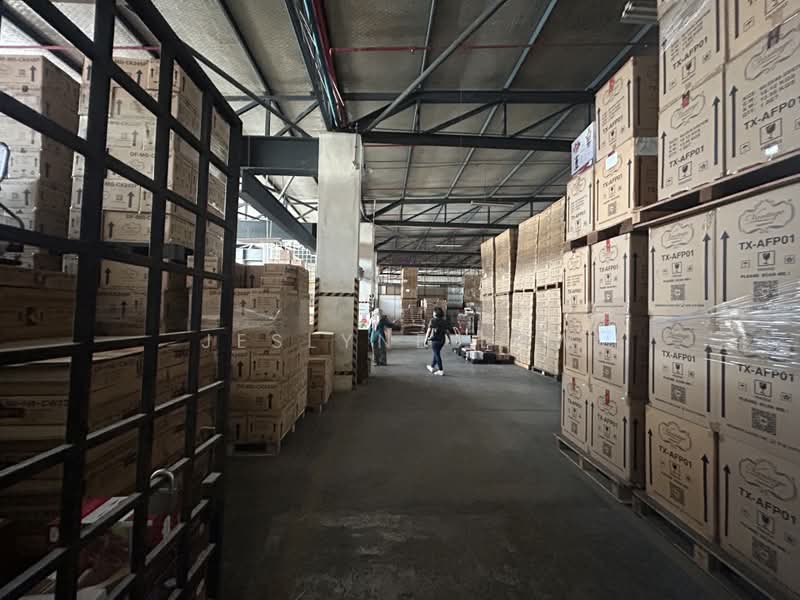 Warehouse for Rent in Petaling Jaya (Selangor) - Jeslyne Low - Interior - PropertyGuru.com.my