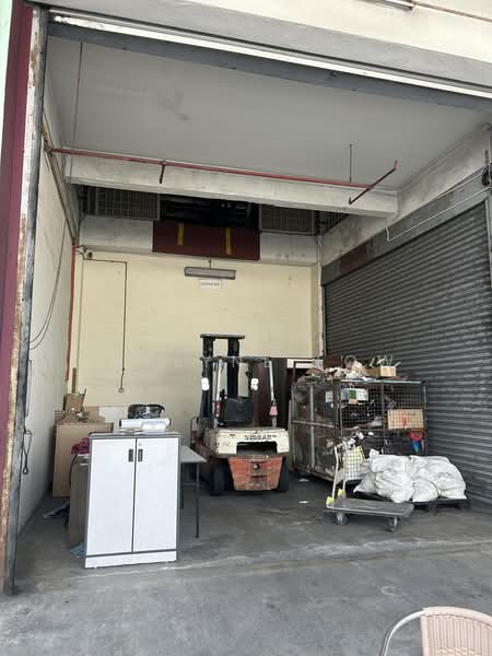 Warehouse for Rent in Petaling Jaya (Selangor) - Jeslyne Low - Exterior - PropertyGuru.com.my