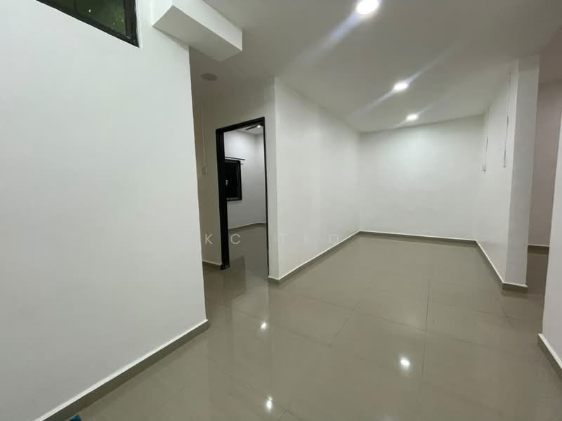 Rumah Teres 1 Tingkat untuk Disewa di Taman Ungku Tun Aminah (Skudai) - Kc Teo - Interior - PropertyGuru.com.my