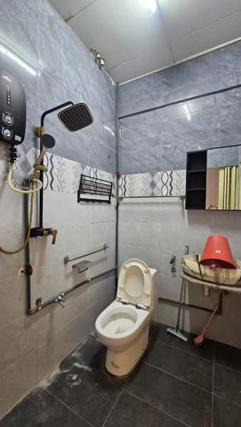 Rumah Teres 2 Tingkat untuk Disewa di Bandar Sunway (Sunway) - Joey Koh - Bathroom - PropertyGuru.com.my
