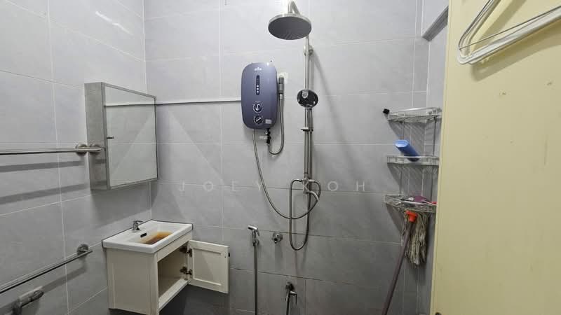 Rumah Teres 2 Tingkat untuk Disewa di Bandar Sunway (Sunway) - Joey Koh - Bathroom - PropertyGuru.com.my