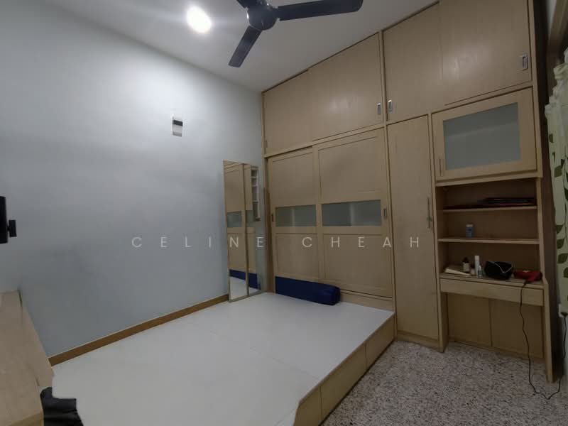 Rumah Teres 1 Tingkat untuk Disewa di Sungai Nipah (Sungai Dua) - Celine Cheah - Bedroom - PropertyGuru.com.my