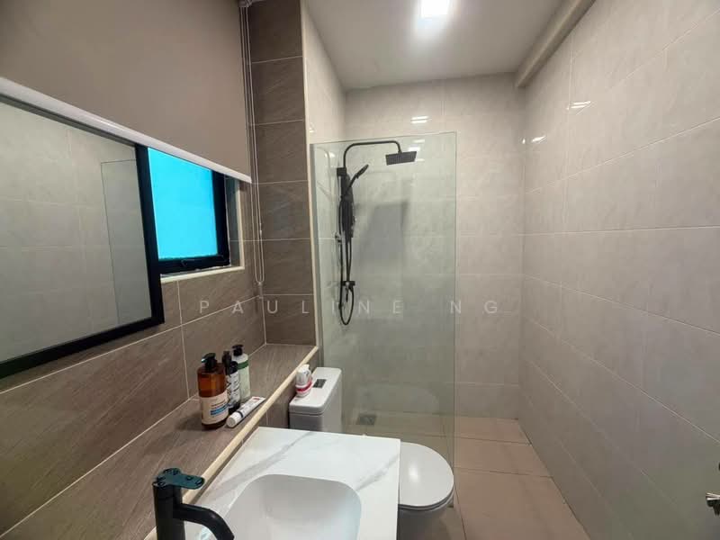 Servis Apartment untuk Disewa di The Sky Executive Suites - Pauline Ng - Bathroom - PropertyGuru.com.my