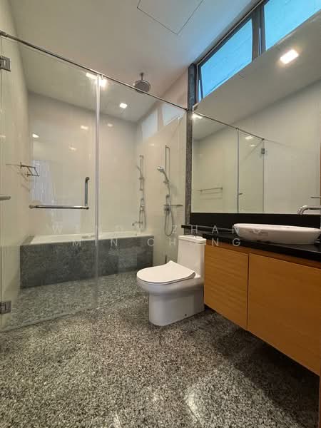 Kondominium untuk Disewa di The Meritz - Wendy Zhang Min Chong - Main Bathroom - PropertyGuru.com.my