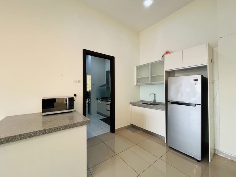 Condominium for Sale at Puteri Palma Condominiums - Darren Toh - Kitchen - PropertyGuru.com.my