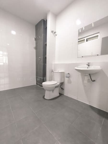 2-storey Terraced House for Rent in Bandar Rimbayu (Telok Panglima Garang) - Michelle Lee - Bathroom - PropertyGuru.com.my