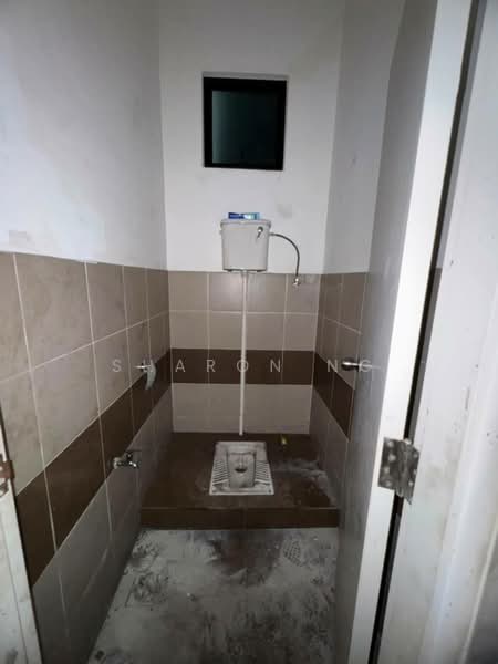 Kedai untuk Dijual di Taman Industri Jaya (Skudai) - Sharon Ng - Bathroom - PropertyGuru.com.my