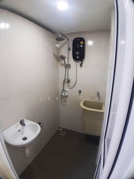Apartment for Rent at Idaman Seroja - Jerry Tan - Bathroom - PropertyGuru.com.my