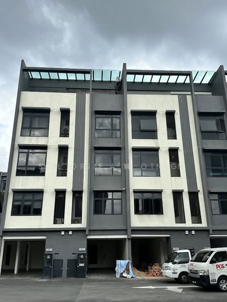 Rumah Bandar untuk Dijual di Seri Kembangan (Selangor) - Sherman Tan - Exterior - PropertyGuru.com.my