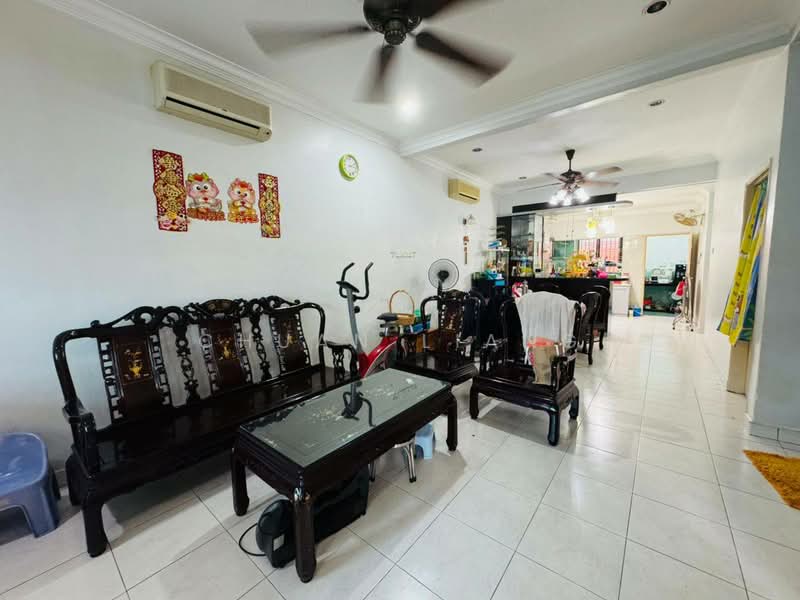 Rumah Teres 2 Tingkat untuk Dijual di Taman Impian Emas (Skudai) - Chuan Liang - Living Room - PropertyGuru.com.my