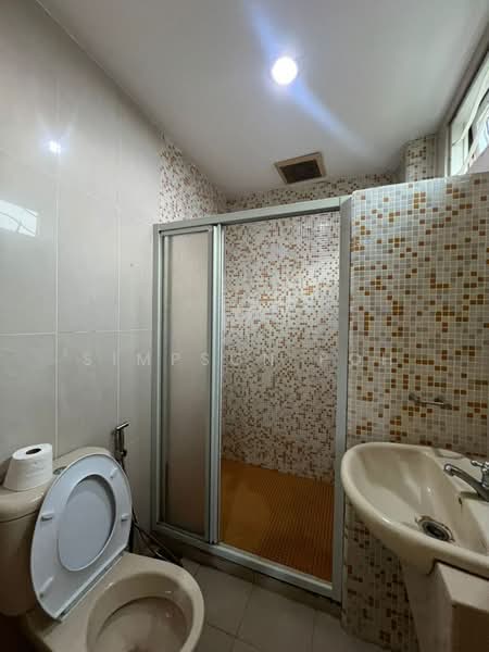 Rumah Berkembar untuk Disewa di Johor Bahru (Johor) - Simpson Poh - Bathroom - PropertyGuru.com.my