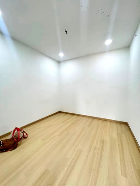 1-storey Terraced House for Sale in Taman Putri Kulai (Kulai) - Calvin Lee - PropertyGuru.com.my