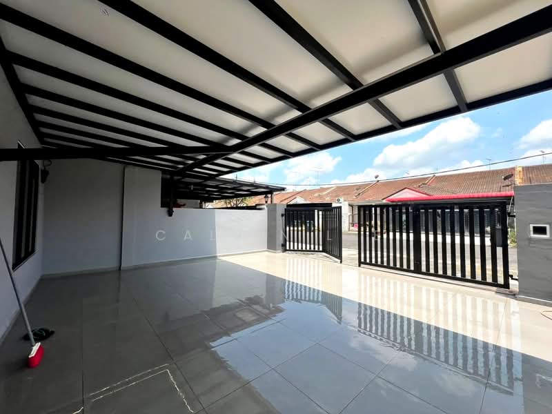 1-storey Terraced House for Sale in Taman Putri Kulai (Kulai) - Calvin Lee - PropertyGuru.com.my