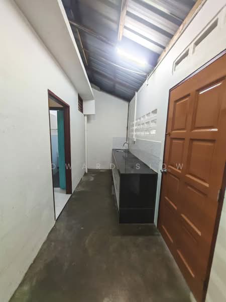 Rumah Teres 1 Tingkat untuk Disewa di Skudai (Johor) - Edward Siow - Kitchen - PropertyGuru.com.my