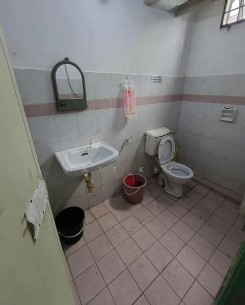Shop / Office for Rent in Taman Nusa Bestari 2 (Iskandar Puteri (Nusajaya)) - Matt Kek - Bathroom - PropertyGuru.com.my