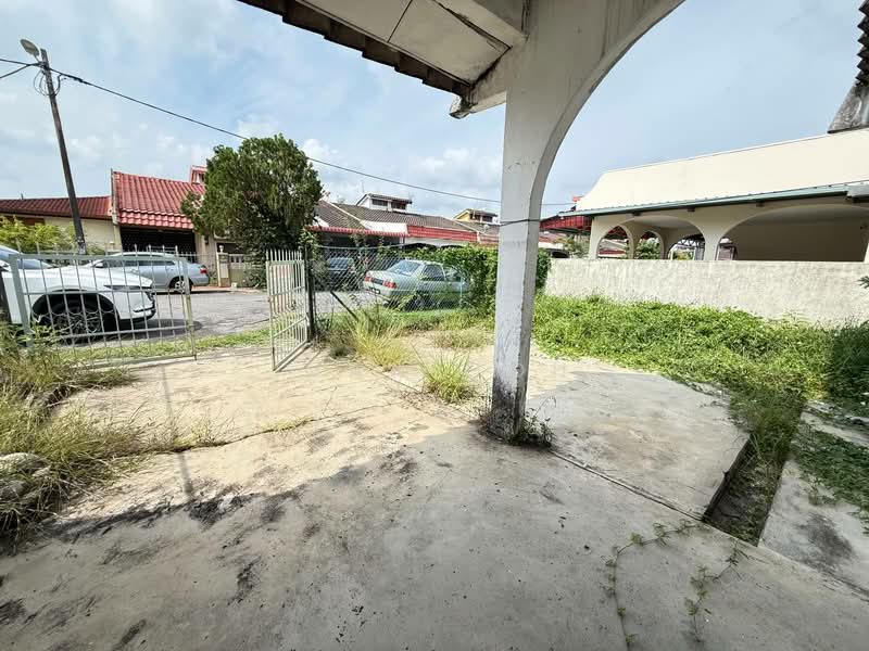 Rumah Teres 1 Tingkat untuk Dijual di Taman Merdeka (Batu Berendam) - Ivan Goh - PropertyGuru.com.my