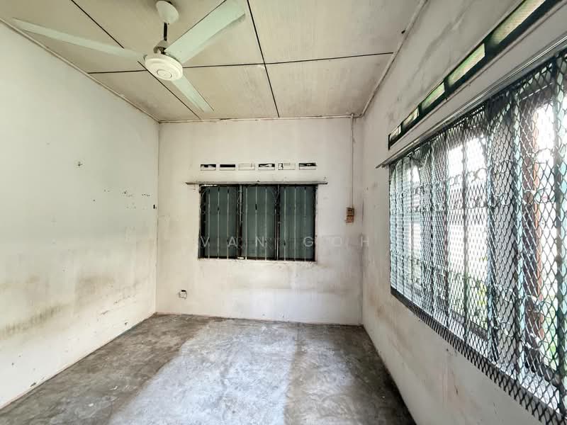 Rumah Teres 1 Tingkat untuk Dijual di Taman Merdeka (Batu Berendam) - Ivan Goh - PropertyGuru.com.my