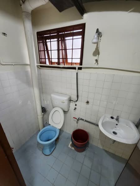 Apartment for Rent at Ria Apartment - Raymond Siew - Bathroom - PropertyGuru.com.my