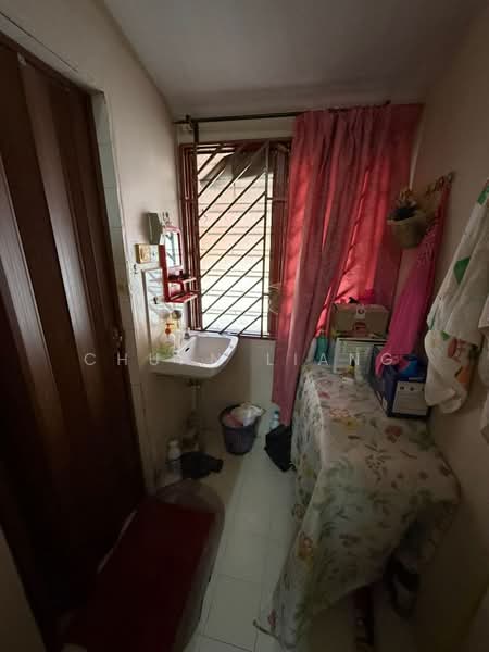 1-storey Terraced House for Sale in Taman Kempas Utama (Tebrau) - Chuan Liang - Bathroom - PropertyGuru.com.my