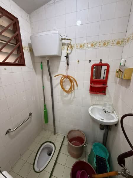 1-storey Terraced House for Sale in Taman Kempas Utama (Tebrau) - Chuan Liang - Bathroom - PropertyGuru.com.my