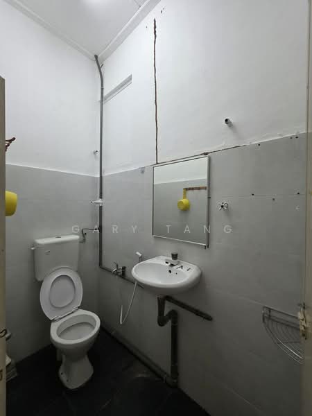 Rumah Berkembar untuk Disewa di Taman Canning (Ipoh) - Gary Tang - Bathroom - PropertyGuru.com.my
