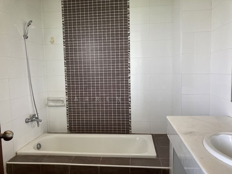Kondominium untuk Dijual di Puteri Palma Condominiums - Darren Toh - Bathroom - PropertyGuru.com.my