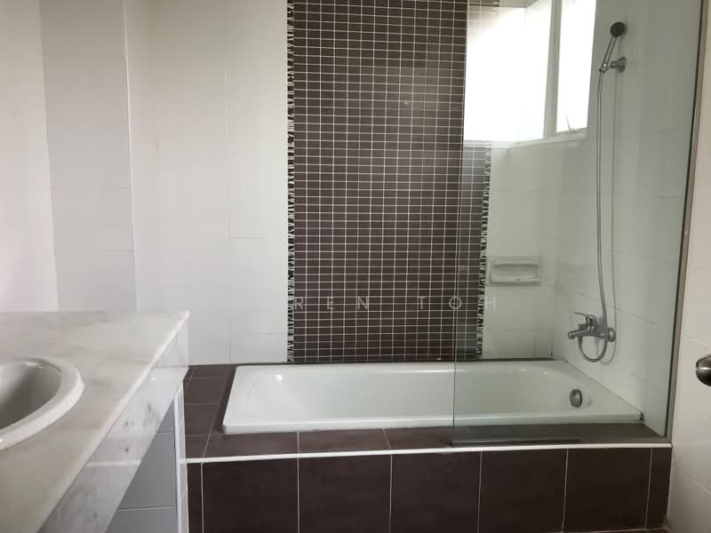 Kondominium untuk Dijual di Puteri Palma Condominiums - Darren Toh - Bathroom - PropertyGuru.com.my
