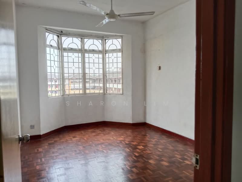 Pangsapuri untuk Disewa di Subang Perdana Goodyear Court 10 - Sharon Lim - master bedroom - PropertyGuru.com.my