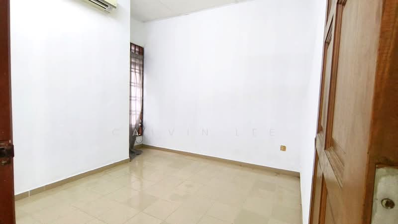 Rumah Teres 1 Tingkat untuk Dijual di Taman Johor Jaya (Johor Bahru) - Calvin Lee - PropertyGuru.com.my