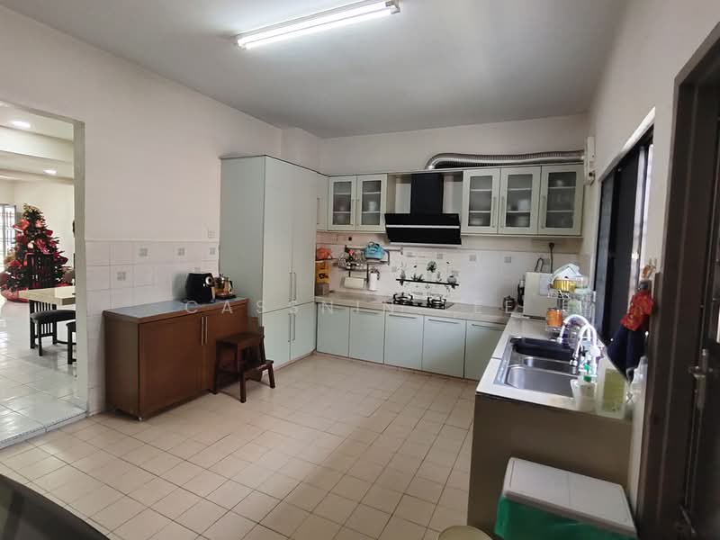 Terraced House for Sale in Taman Bukit Subang (Shah Alam) - Cassnin Lee - Kitchen - PropertyGuru.com.my