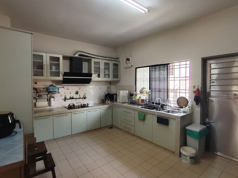 Terraced House for Sale in Taman Bukit Subang (Shah Alam) - Cassnin Lee - Kitchen - PropertyGuru.com.my