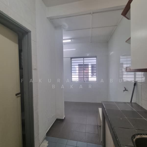 2-storey Terraced House for Sale in TAMAN PUCHONG UTAMA (Puchong) - Fakurazy Abu Bakar - Interior - PropertyGuru.com.my