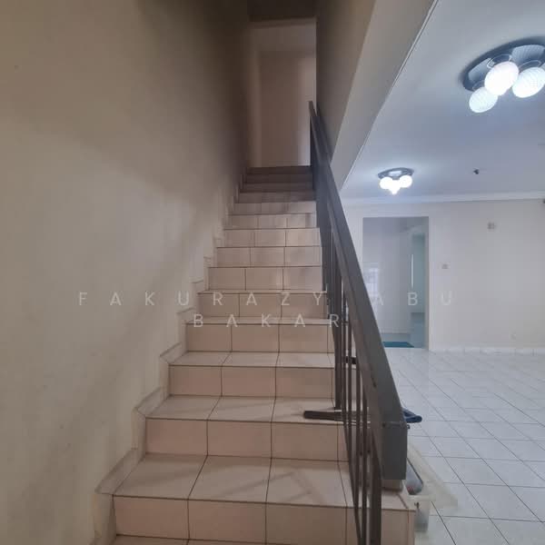 2-storey Terraced House for Sale in TAMAN PUCHONG UTAMA (Puchong) - Fakurazy Abu Bakar - Interior - PropertyGuru.com.my