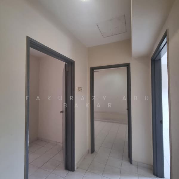 2-storey Terraced House for Sale in TAMAN PUCHONG UTAMA (Puchong) - Fakurazy Abu Bakar - Corridor - PropertyGuru.com.my