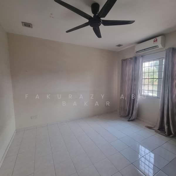 2-storey Terraced House for Sale in TAMAN PUCHONG UTAMA (Puchong) - Fakurazy Abu Bakar - Interior - PropertyGuru.com.my