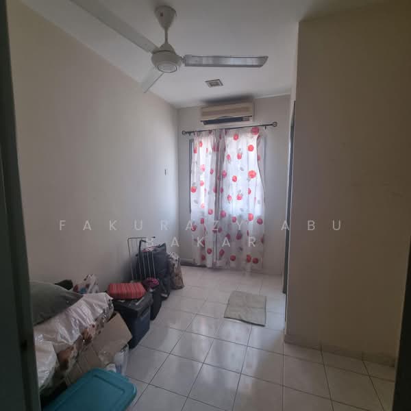 2-storey Terraced House for Sale in TAMAN PUCHONG UTAMA (Puchong) - Fakurazy Abu Bakar - Interior - PropertyGuru.com.my
